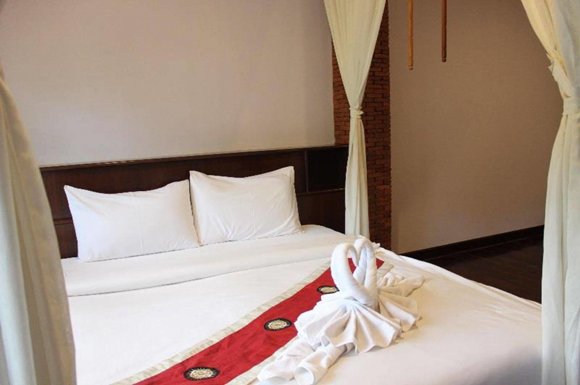 Boom Boom Beach Resort Laem Sing Chanthaburi Dış mekan fotoğraf