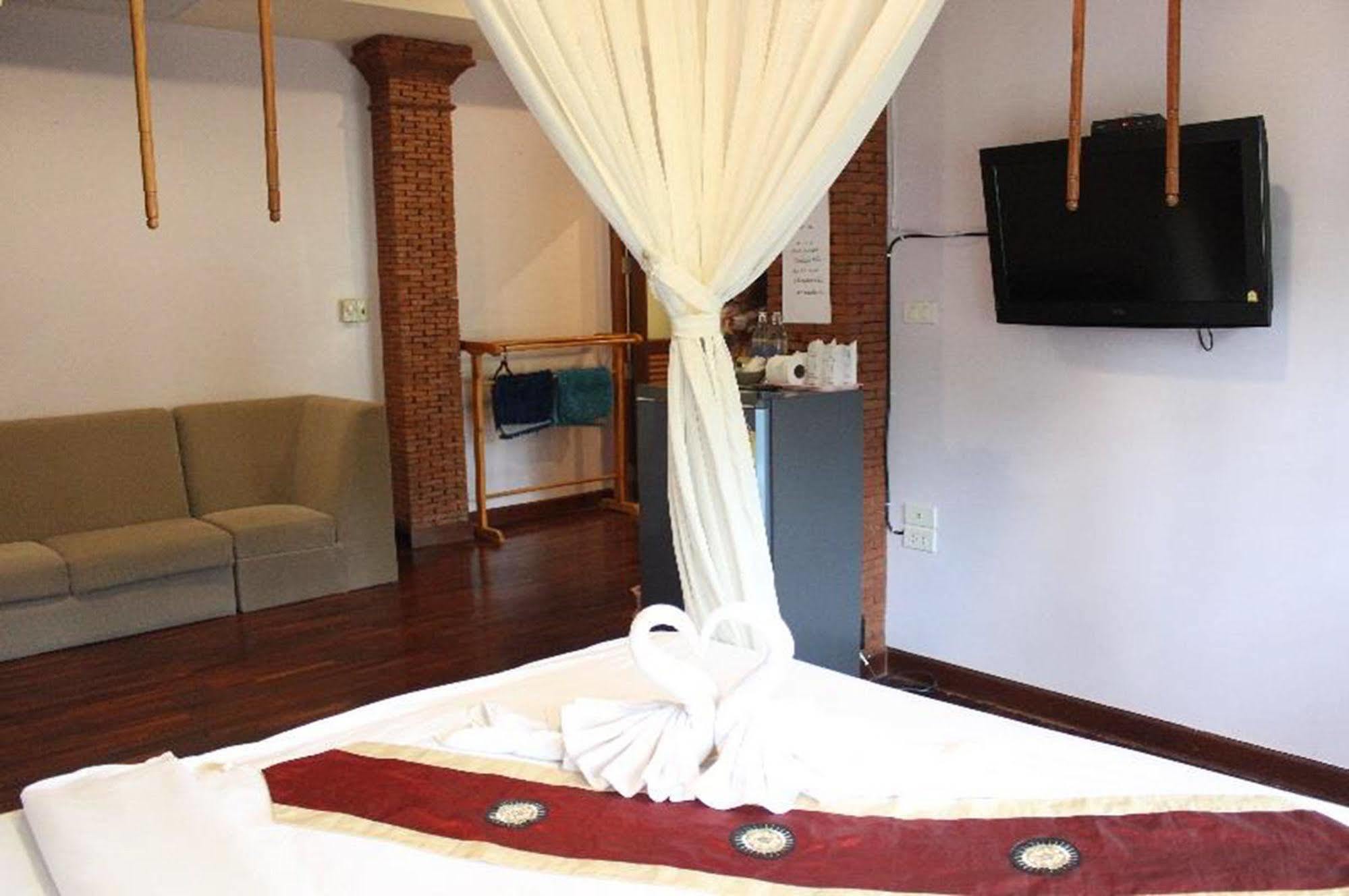 Boom Boom Beach Resort Laem Sing Chanthaburi Dış mekan fotoğraf