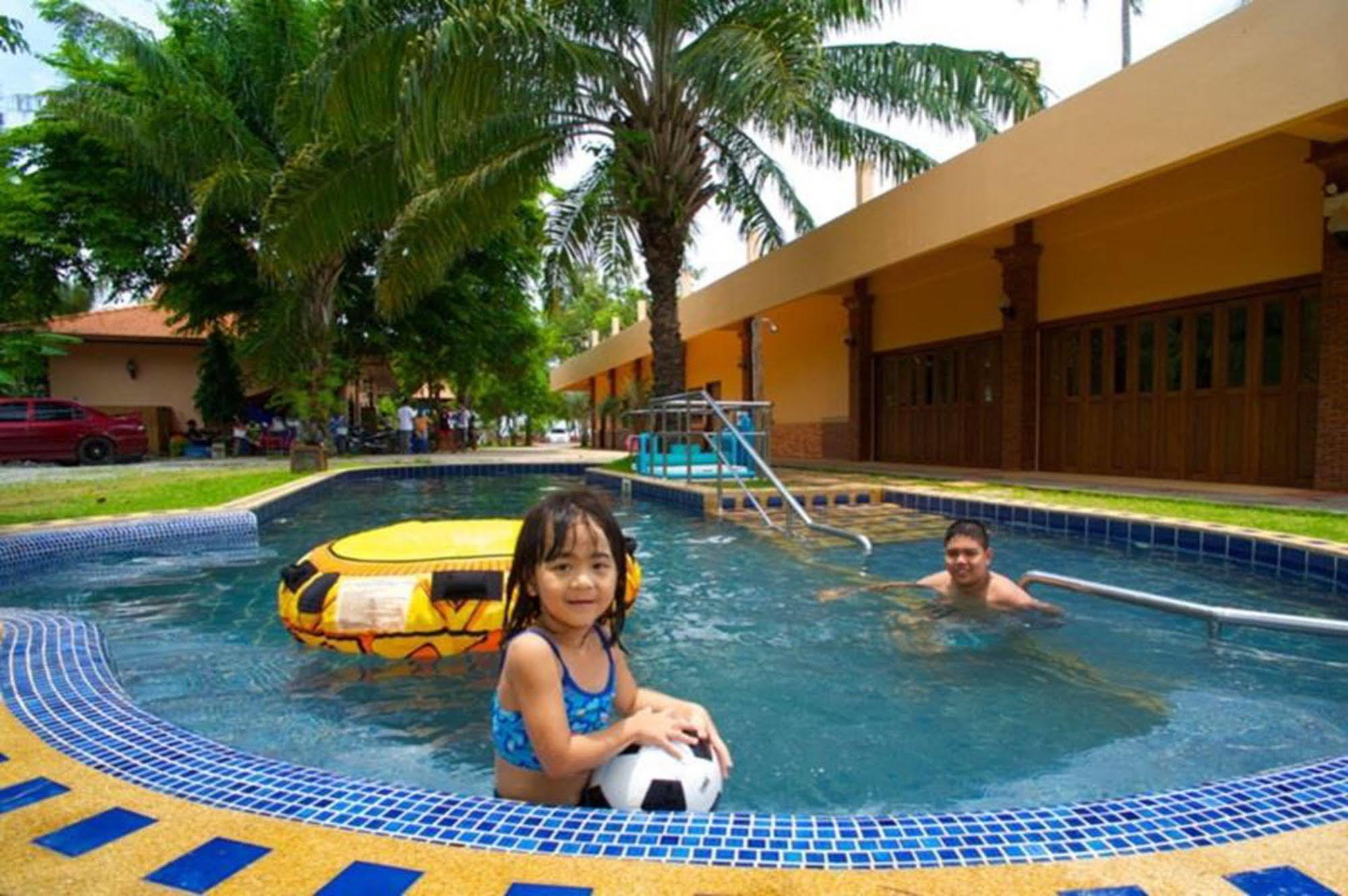 Boom Boom Beach Resort Laem Sing Chanthaburi Dış mekan fotoğraf