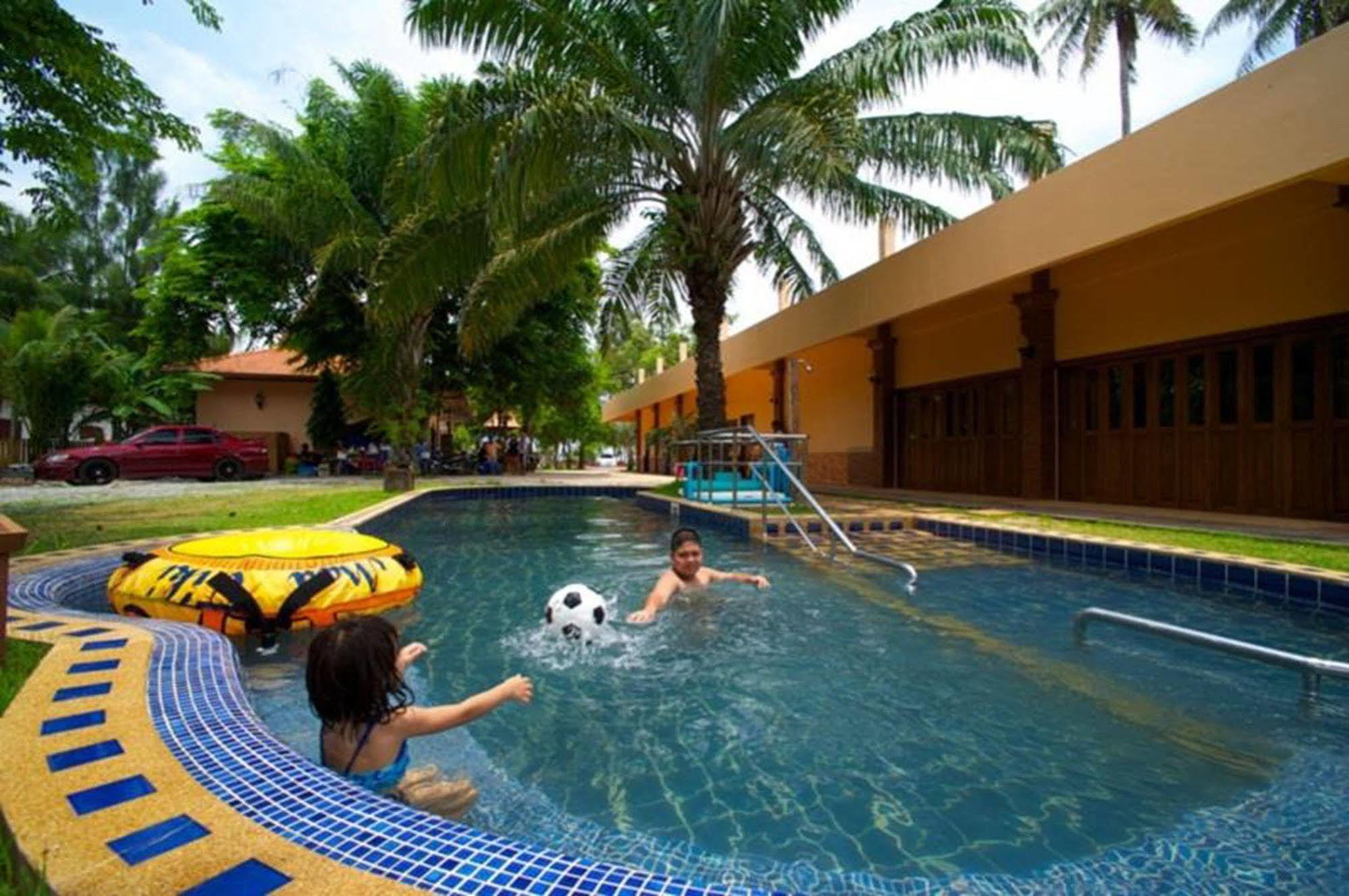 Boom Boom Beach Resort Laem Sing Chanthaburi Dış mekan fotoğraf